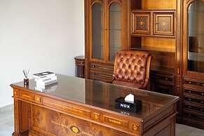 5BR M Private Villa Direct Beach Access