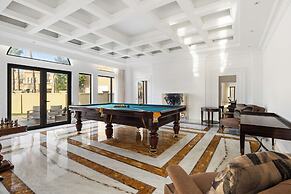 5BR M Private Villa Direct Beach Access