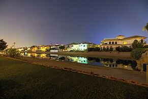 5BR M Private Villa Direct Beach Access