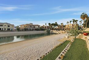 5BR M Private Villa Direct Beach Access