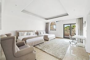 5BR M Private Villa Direct Beach Access