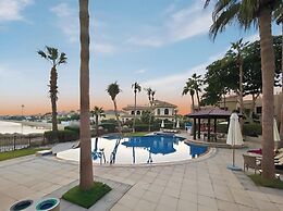 5BR M Private Villa Direct Beach Access