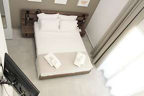 UrbanBay Hotel & Spa