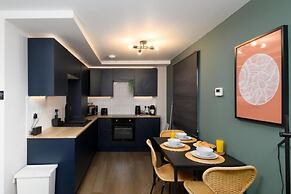 Benjamin Suite Modern 3BR Apartment