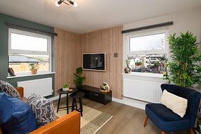 Benjamin Suite Modern 3BR Apartment