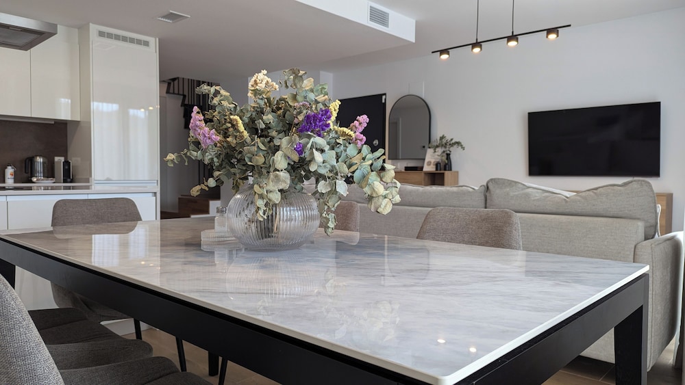 Aster Apartments