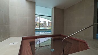 Aster Apartments