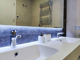 Sunset Cliffs Apartments Tower 1