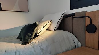 Sunset Cliffs Apartments Tower 1