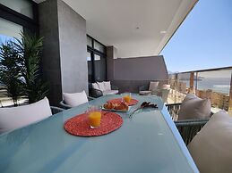 Sunset Cliffs Apartments Tower 1