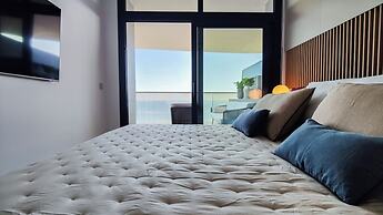 Sunset Cliffs Apartments Tower 1