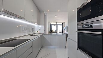 Sunset Cliffs Apartments Tower 1