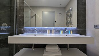Sunset Cliffs Apartments Tower 1