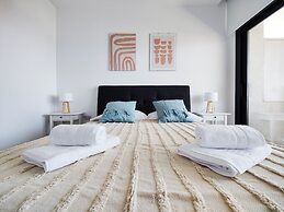 Sunset Cliffs Apartments Tower 1
