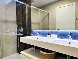 Sunset Cliffs Apartments Tower 1
