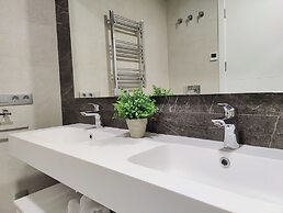 Sunset Cliffs Apartments Tower 1