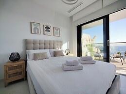 Sunset Cliffs Apartments Tower 1
