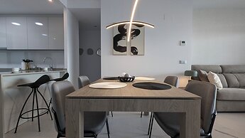 Sunset Cliffs Apartments Tower 1