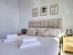 Sunset Cliffs Apartments Tower 1