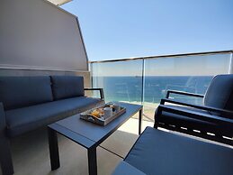 Sunset Cliffs Apartments Tower 1