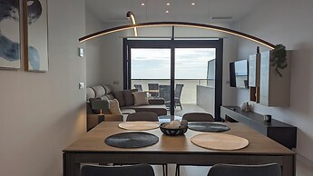 Sunset Cliffs Apartments Tower 1