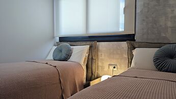 Sunset Cliffs Apartments Tower 1