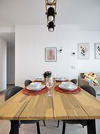 Sunset Cliffs Apartments Tower 1