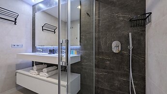 Sunset Cliffs Apartments Tower 2