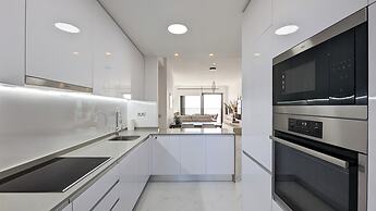 Sunset Cliffs Apartments Tower 2