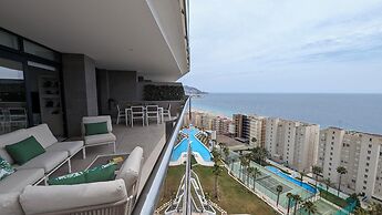Sunset Cliffs Apartments Tower 2