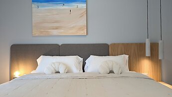 Sunset Cliffs Apartments Tower 2