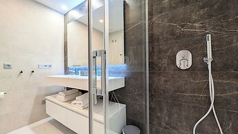Sunset Cliffs Apartments Tower 2