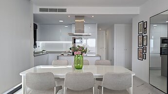 Sunset Cliffs Apartments Tower 2