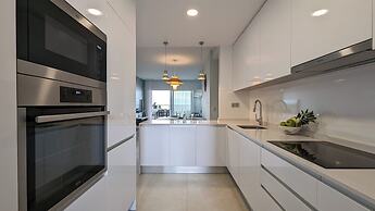 Sunset Cliffs Apartments Tower 2