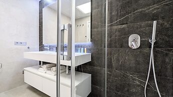 Sunset Cliffs Apartments Tower 2