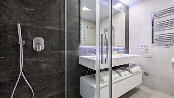 Sunset Cliffs Apartments Tower 2