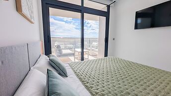 Sunset Cliffs Apartments Tower 2