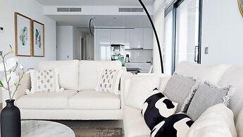 Sunset Cliffs Apartments Tower 2