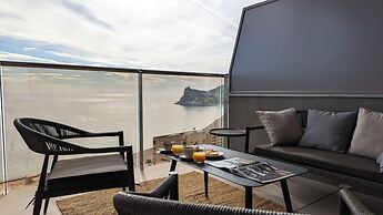 Sunset Cliffs Apartments Tower 2