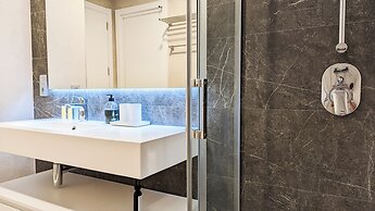 Sunset Cliffs Apartments Tower 2