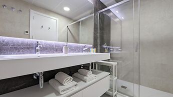 Sunset Cliffs Apartments Tower 2