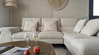 Sunset Cliffs Apartments Tower 2