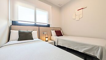 Sunset Sailors Apartments