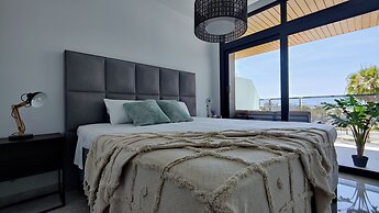 Sunset Waves Apartments Tower 1