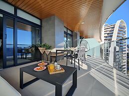 Sunset Waves Apartments Tower 1