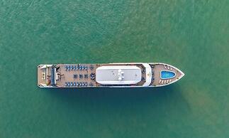 AIME'E CRUISES - HALONG BAY