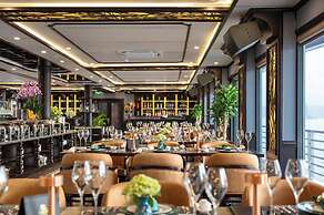 AIME'E CRUISES - HALONG BAY