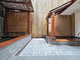 Nozawa Hostel and Onsen