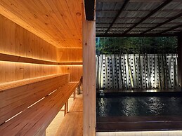 Nozawa Hostel and Onsen