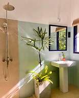 Beachside Stay Steps from Mawella Beach